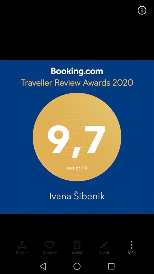 Ivana Szybenik Zewnętrze zdjęcie